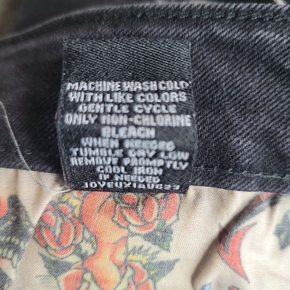 Ed Hardy Mens 38x32 Black Denim Slim Jeans Embroidered Skull Snake Panther NWT - Picture 9 of 11